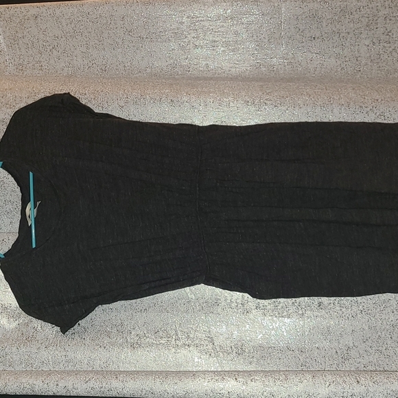 H&M Dresses & Skirts - H&M TShirt Dress With Sinched Waist and Pockets Size M